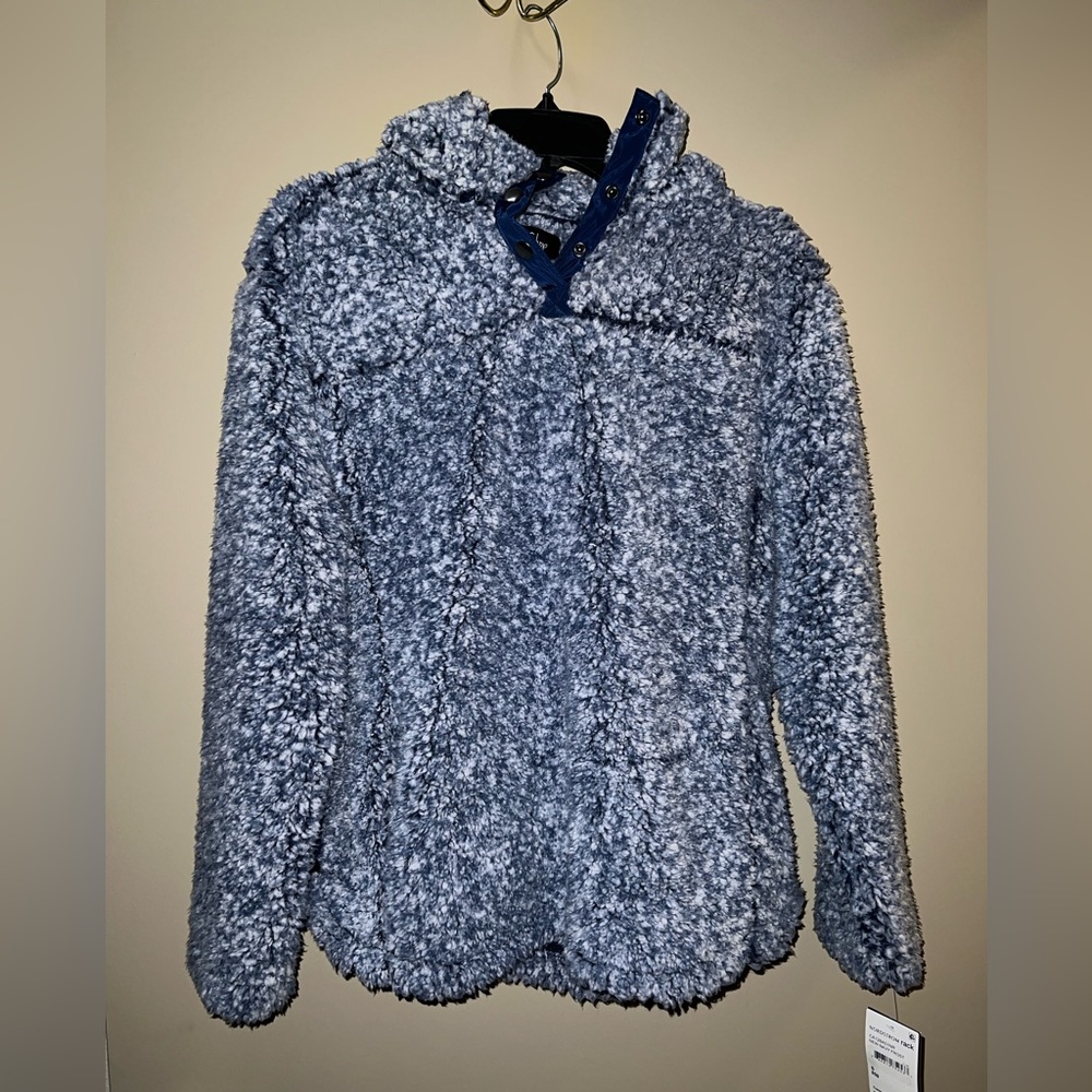 Blue soft Sherpa size small new!